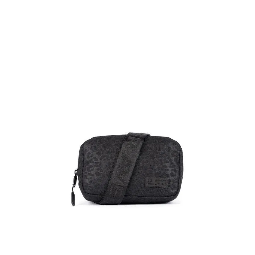 Crossbody Pack Black Leopard