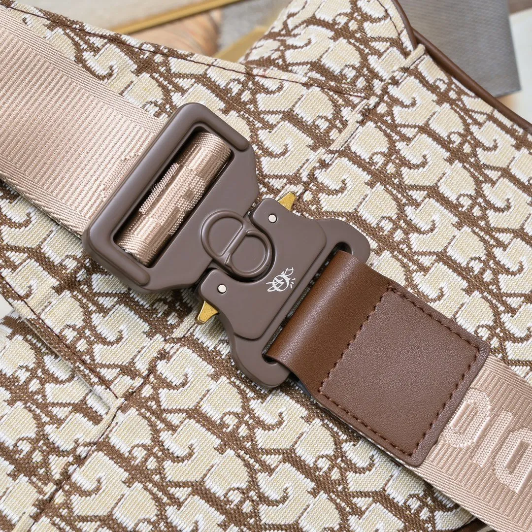 DR314 Saddle Bag / 7.8x11x2inch