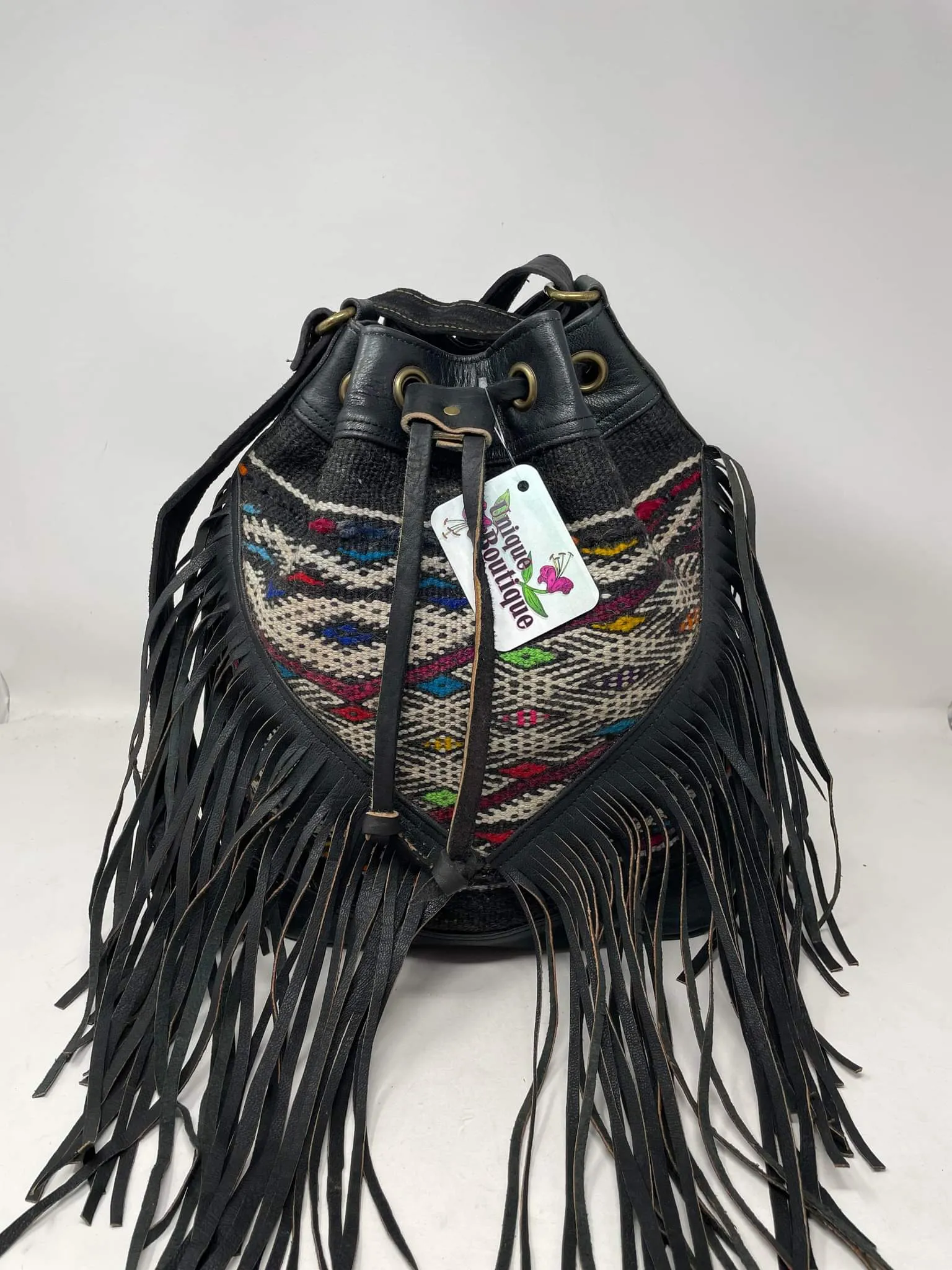 KILIM BUCKET FRINGE BAG