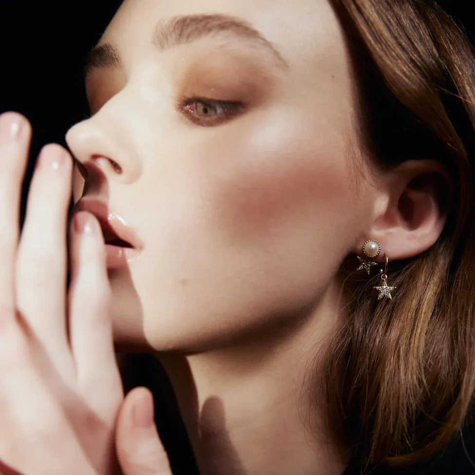 Radiant Pearl Studs | Gold