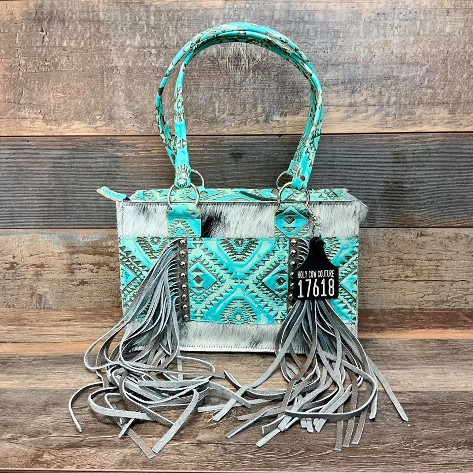 Small Town Tote -  #17618