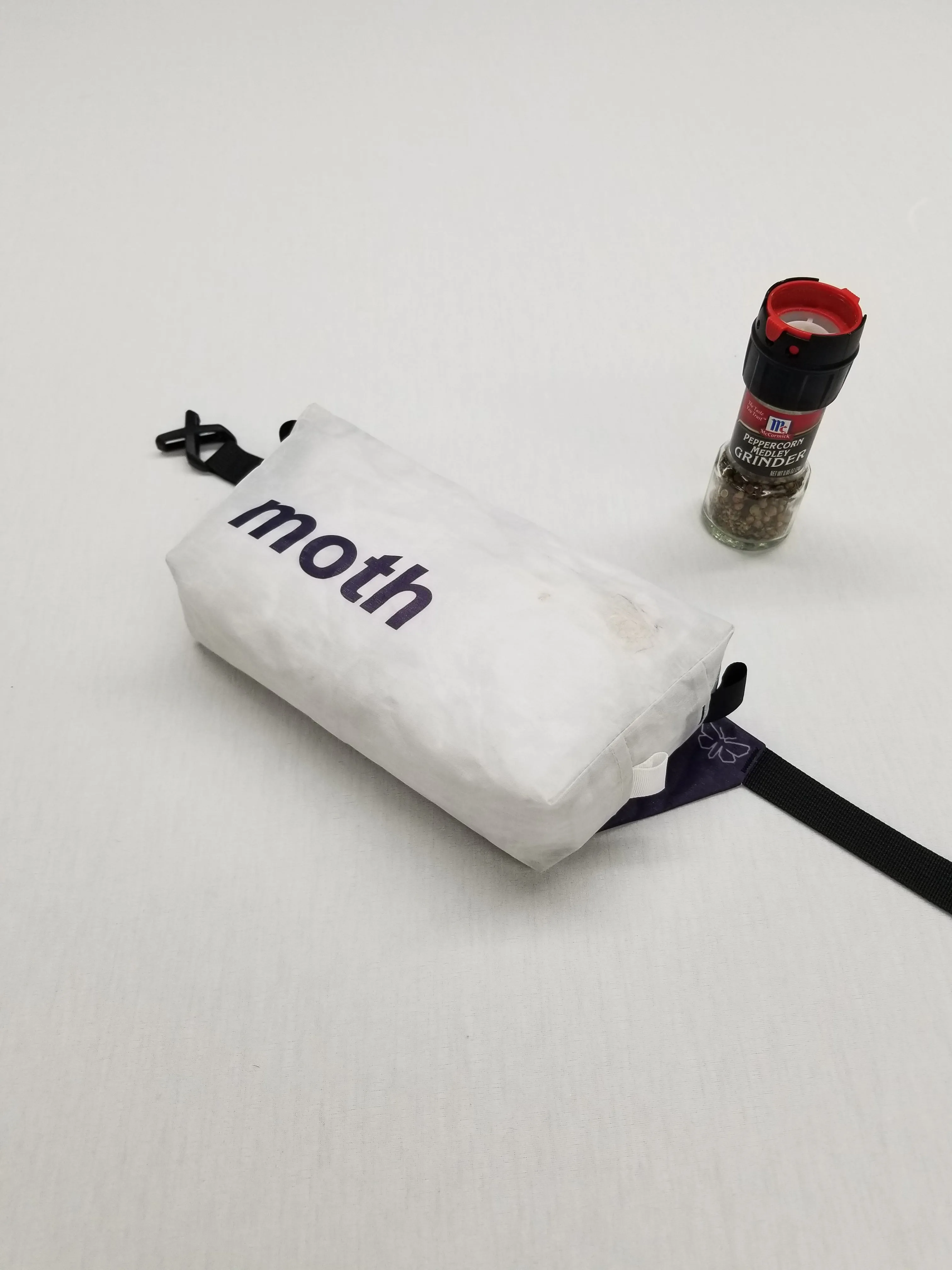 The Ultralight Fanny Pack "Moth"